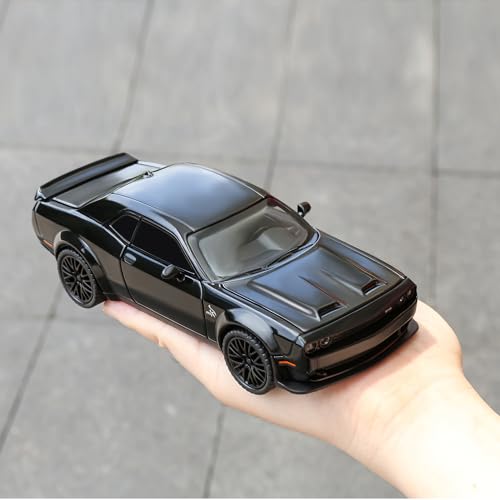 Dodge Challenger Hellcat Diecast Model – 1:32 Realistic Collectible Design with Lights & Sound