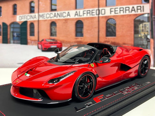 Ferrari LaFerrari Convertible – 1:22 Diecast Collectible Model